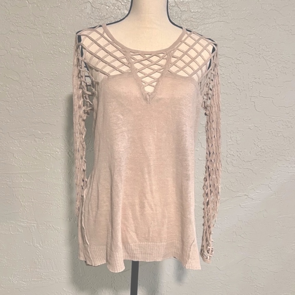 Central Park West Blush Pink Cream V-neck Linen Mesh Lightweight Top, Size M
